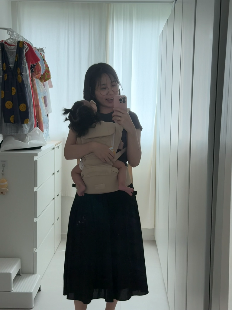 166cm 유니클로 나일론 개더 스커트 육아룩